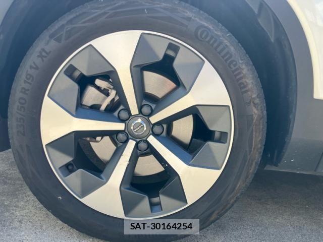 Volvo XC40 2022-11 7458690-12