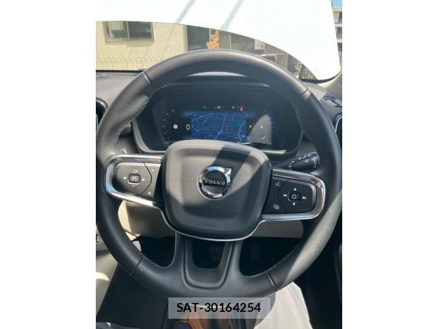 Volvo XC40 2022-11 7458690-16