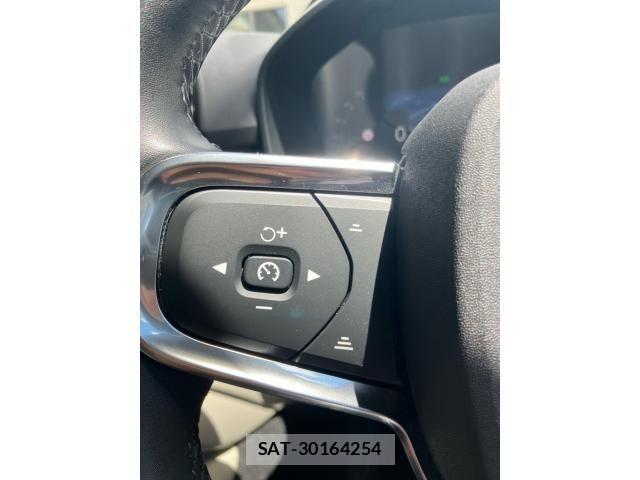Volvo XC40 2022-11 7458690-17