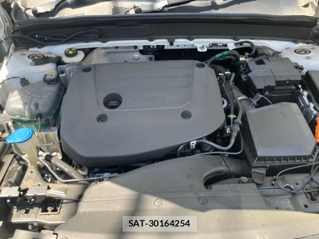 Volvo XC40 2022-11 7458690-7