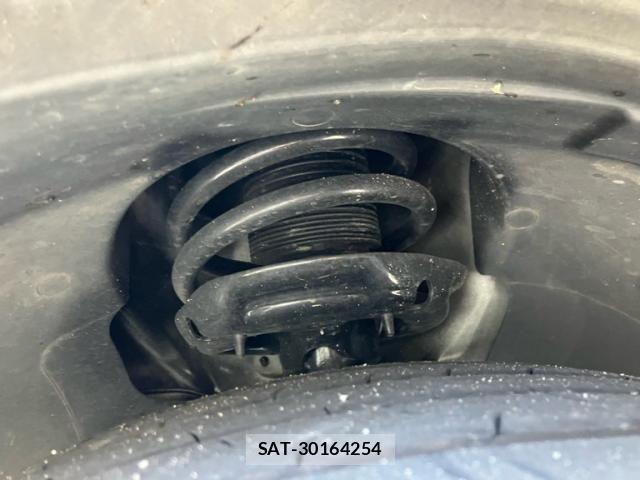 Volvo XC40 2022-11 7458690-8