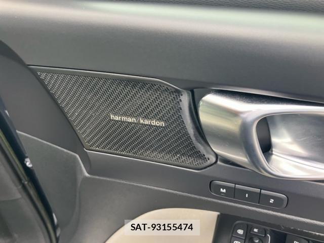 Volvo XC40 2022-05 7458688-13