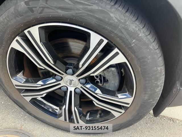 Volvo XC40 2022-05 7458688-3