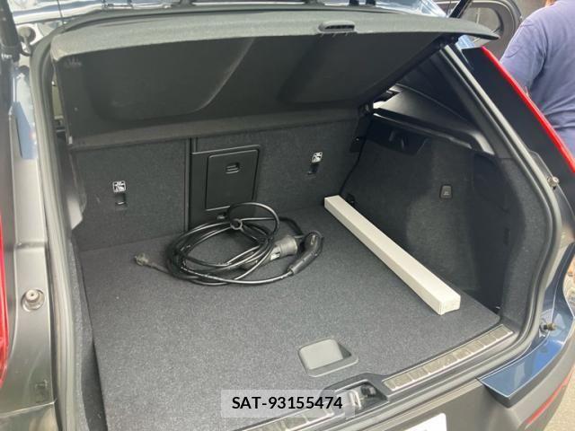 Volvo XC40 2022-05 7458688-8