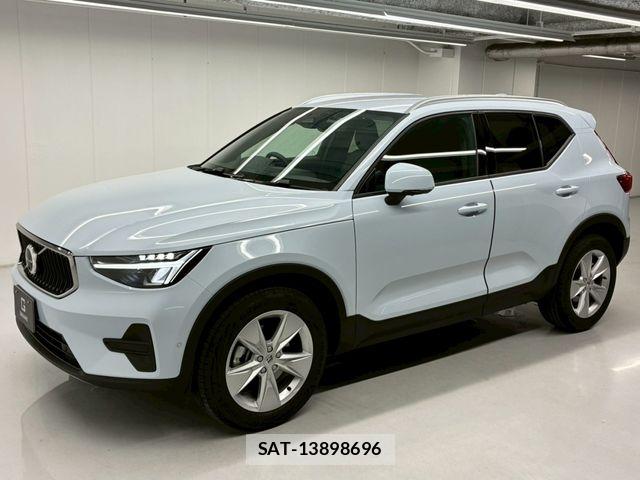 Volvo XC40 2025-04 7458689-0