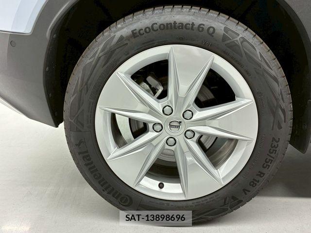 Volvo XC40 2025-04 7458689-10
