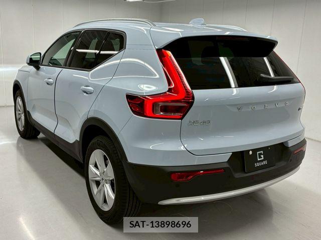 Volvo XC40 2025-04 7458689-13
