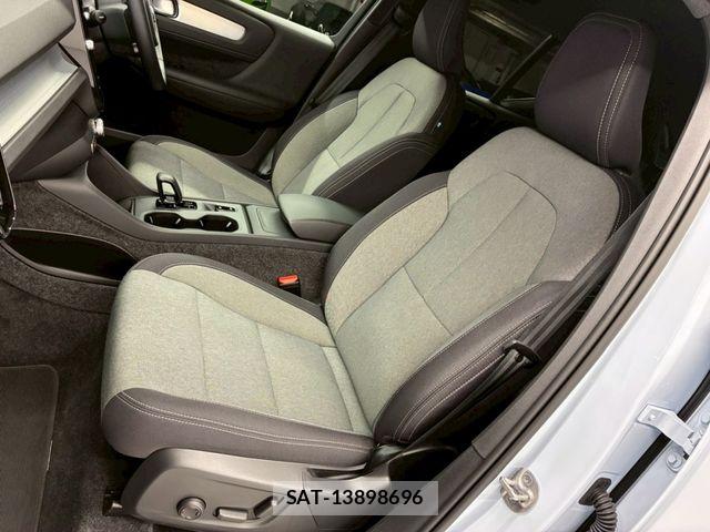Volvo XC40 2025-04 7458689-3