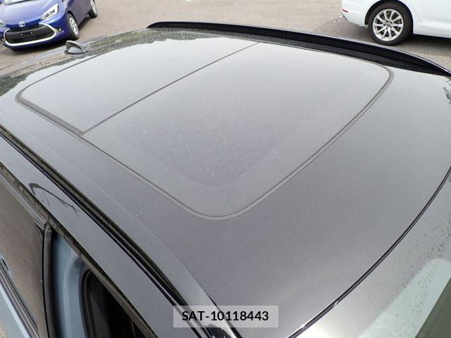 Volvo XC40 2021-06 7503560-9