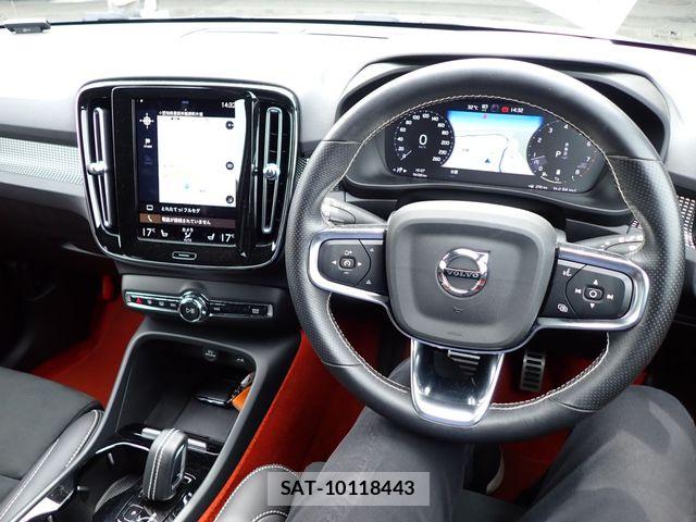 Volvo XC40 2021-06 7503560-19