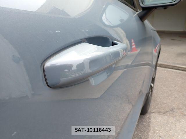 Volvo XC40 2021-06 7503560-8