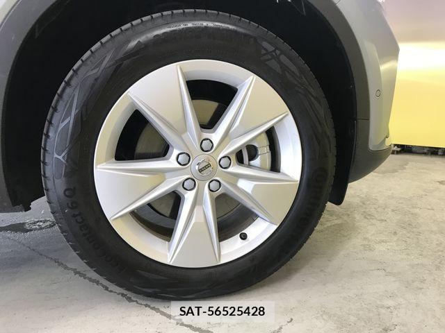 Volvo XC40 2024-11 7510389-27