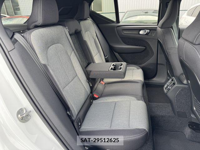 Volvo XC40 2025-08 7621155-13