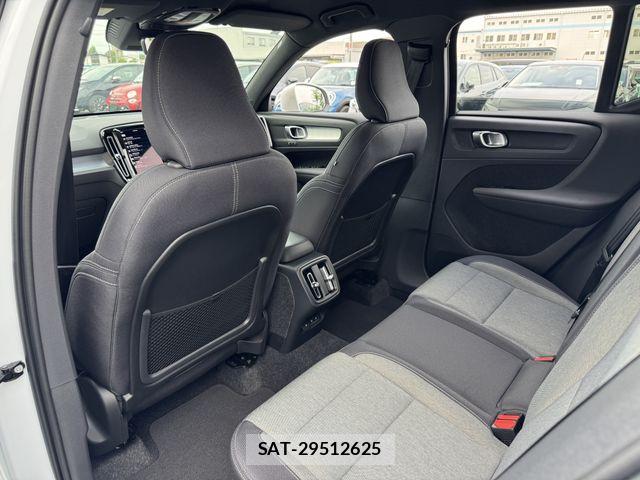 Volvo XC40 2025-08 7621155-14