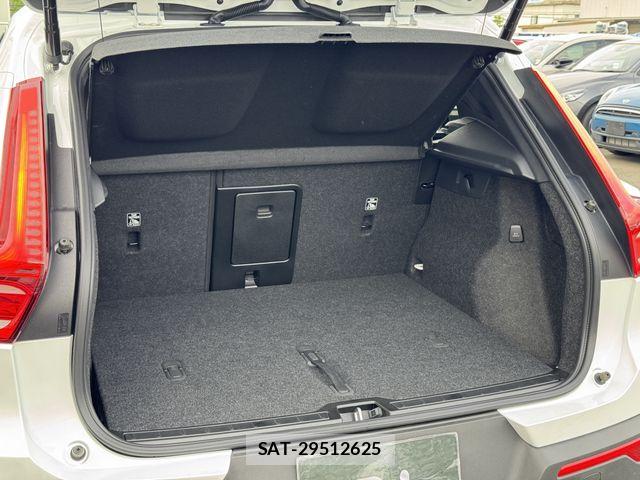 Volvo XC40 2025-08 7621155-18