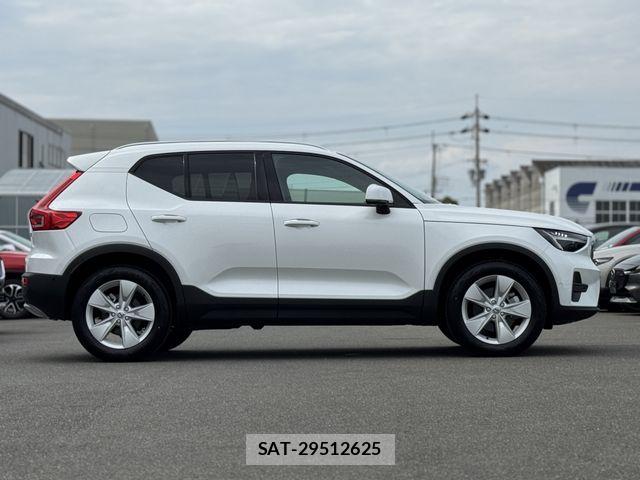 Volvo XC40 2025-08 7621155-22