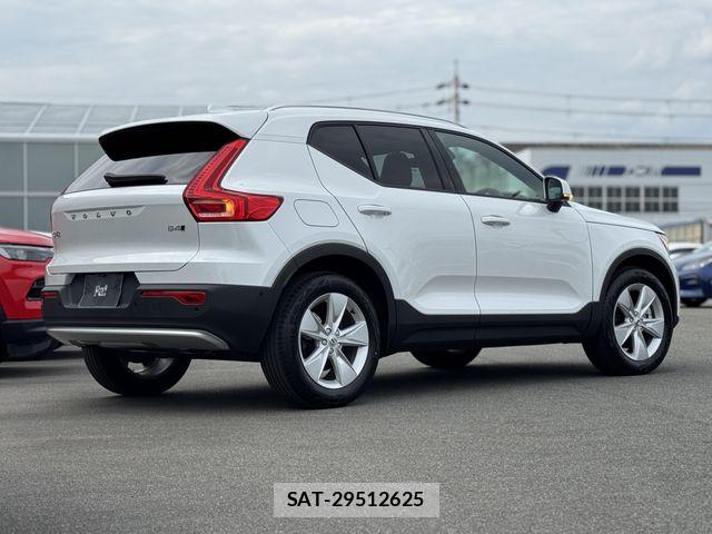 Volvo XC40 2025-08 7621155-23