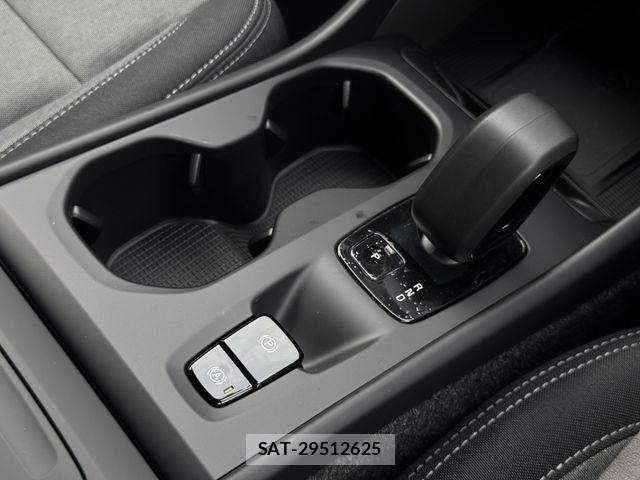 Volvo XC40 2025-08 7621155-7