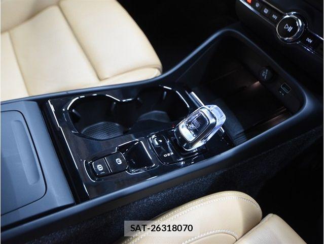 Volvo XC40 2019-02 7621159-29
