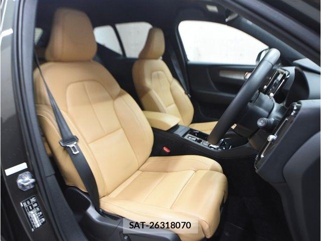 Volvo XC40 2019-02 7621159-3