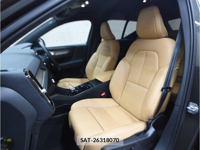 Volvo XC40 2019-02 7621159-4