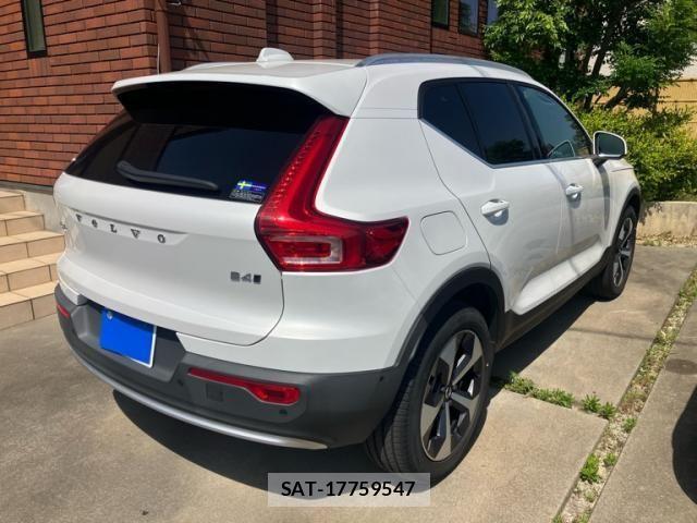 Volvo XC40 2023-12 7621156-3