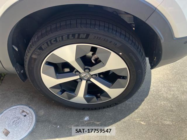 Volvo XC40 2023-12 7621156-5
