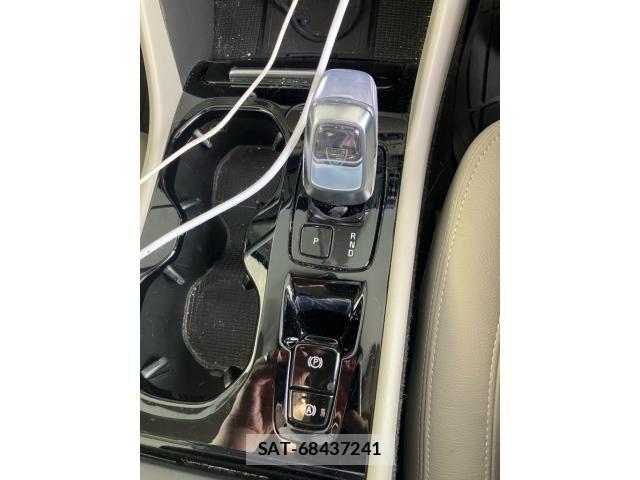 Volvo XC40 2023-10 7730469-10