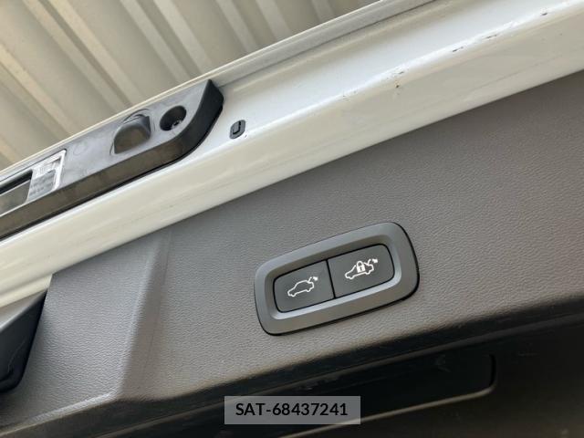 Volvo XC40 2023-10 7730469-15