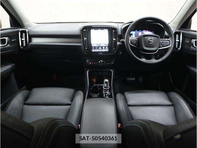 Volvo XC40 2023-08 7730468-2