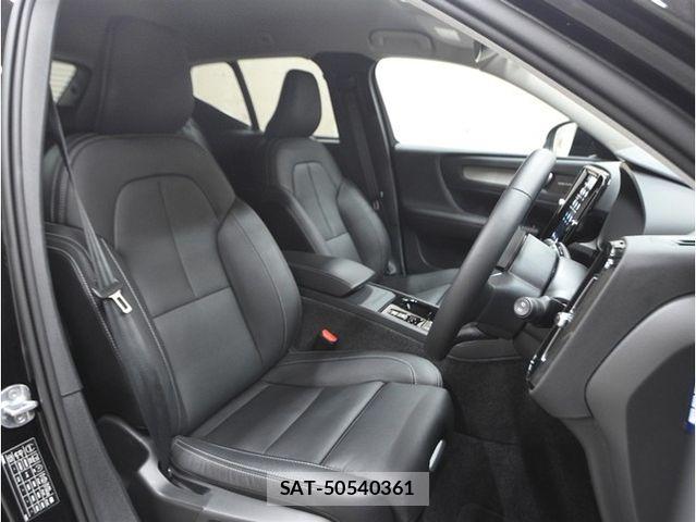 Volvo XC40 2023-08 7730468-3