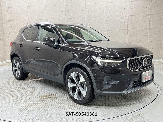 Volvo XC40 2023-08 7730468-7