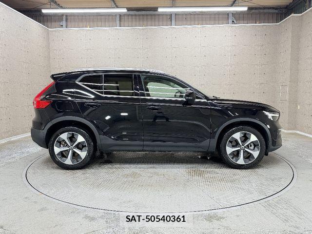 Volvo XC40 2023-08 7730468-8