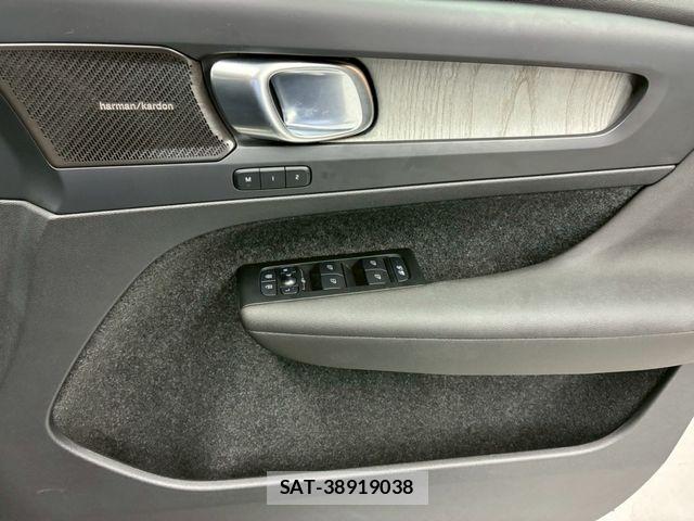 Volvo XC40 2025-02 7730464-18