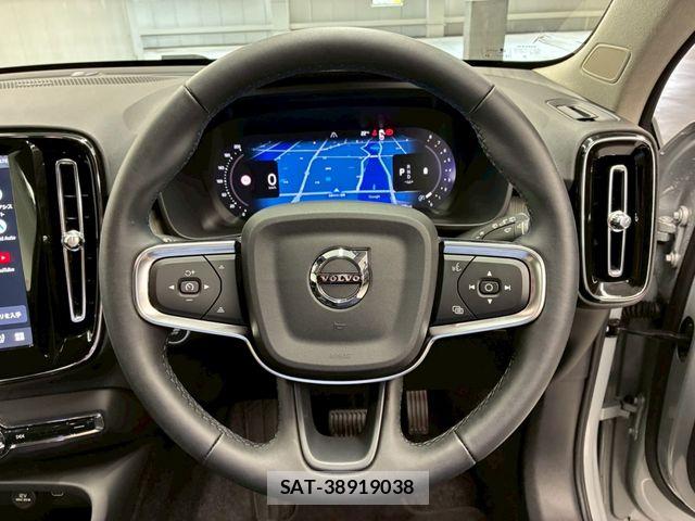 Volvo XC40 2025-02 7730464-24