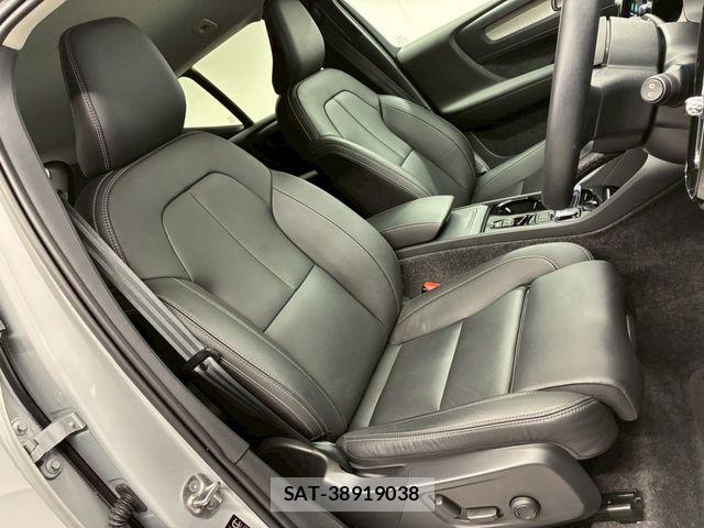 Volvo XC40 2025-02 7730464-2