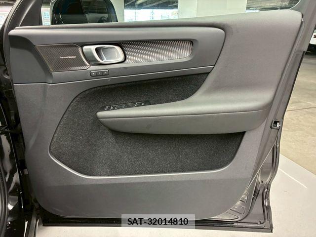 Volvo XC40 2024-09 7730465-18