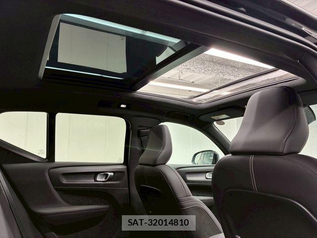 Volvo XC40 2024-09 7730465-1