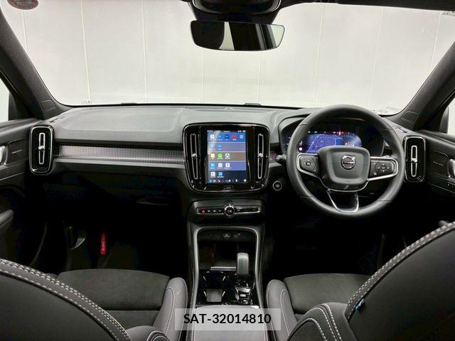Volvo XC40 2024-09 7730465-2