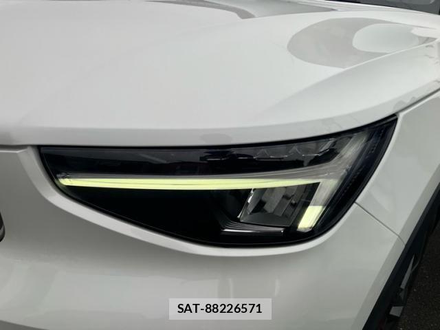 Volvo XC40 2022-12 7730470-2
