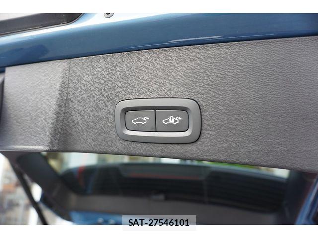 Volvo XC40 2022-12 7730466-15