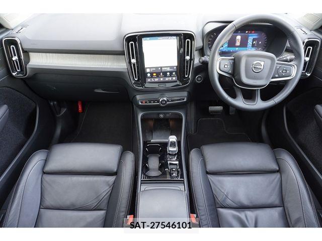 Volvo XC40 2022-12 7730466-25