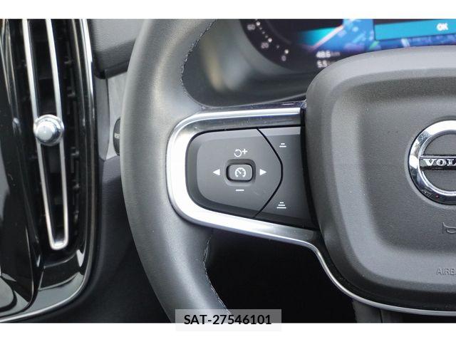 Volvo XC40 2022-12 7730466-27