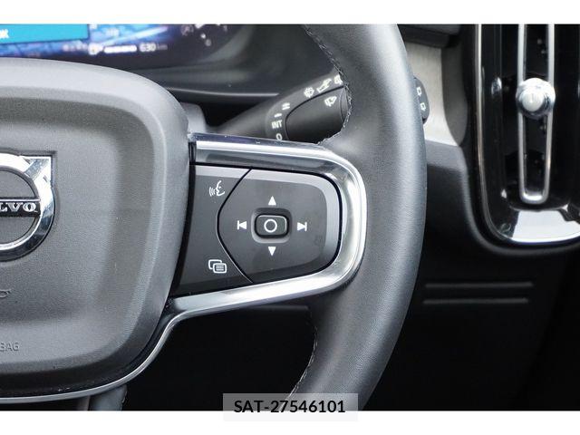 Volvo XC40 2022-12 7730466-28