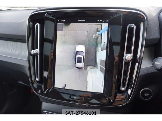 Volvo XC40 2022-12 7730466-7