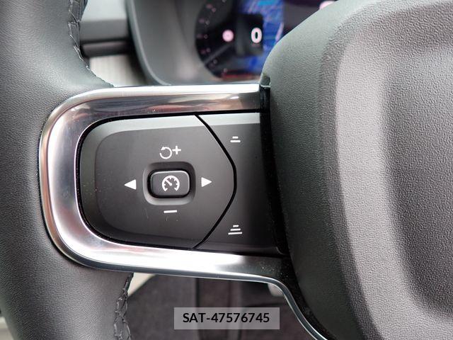 Volvo XC40 2023-07 7730467-12