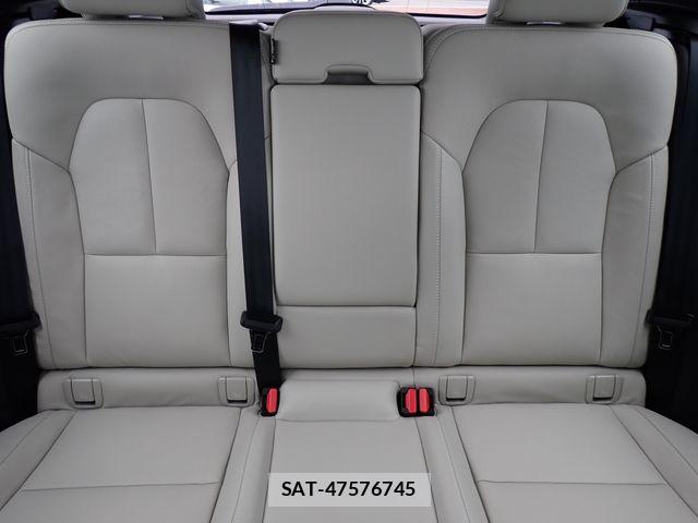 Volvo XC40 2023-07 7730467-28
