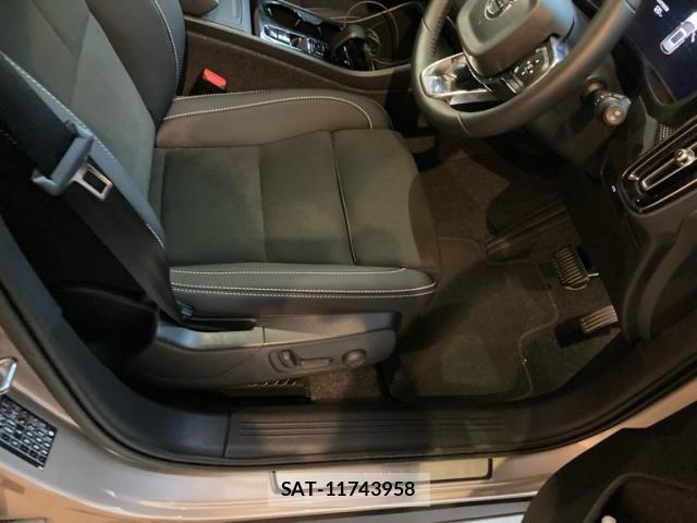 Volvo XC40 2023-06 7730471-15