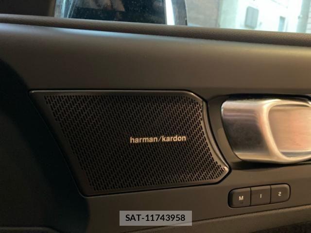 Volvo XC40 2023-06 7730471-20
