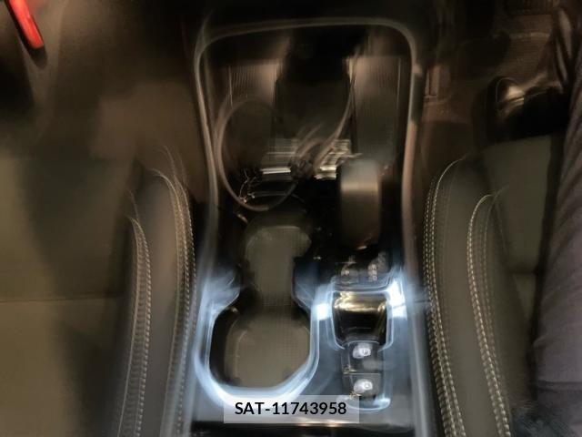 Volvo XC40 2023-06 7730471-22